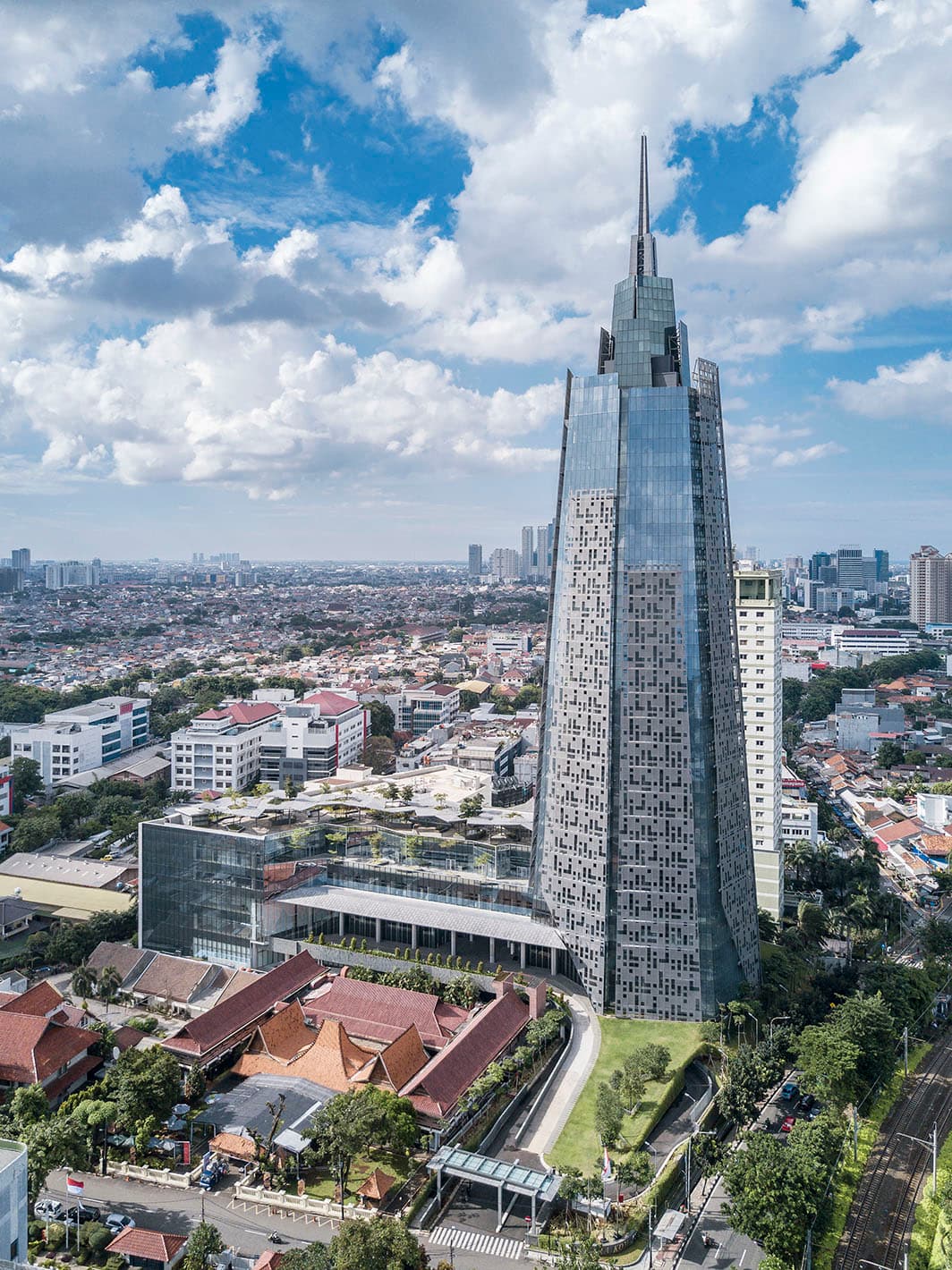 자카르타 Menara Kompas 타워 전경